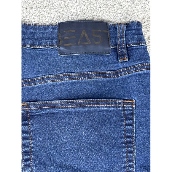 30 - Picture 6 of 14